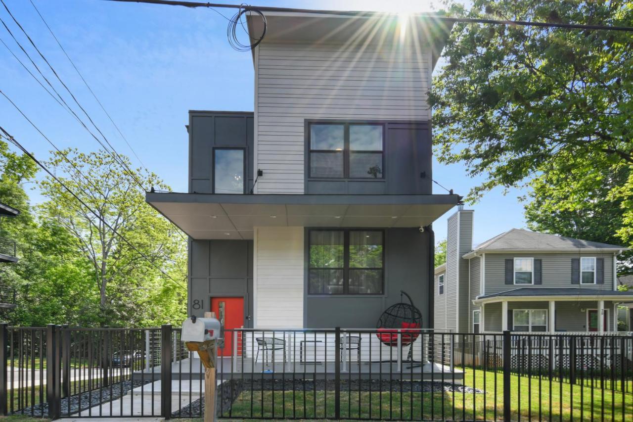 The Red Door - Ultra Modern Atlanta Home - Designedbydom Екстериор снимка